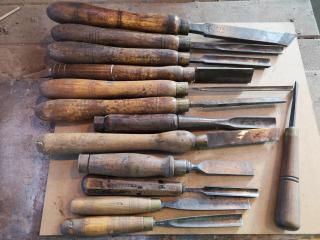 13x Assorted Vintage Wood Chisels