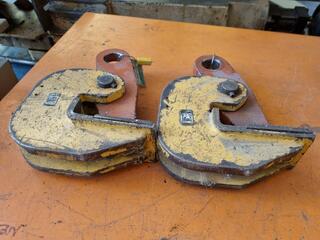 Pair of Horizontal Plate Clamps, 3200kg Capacity
