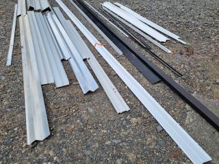 26x Assorted Aluminium & Plastic Building Trims, Edging, & More