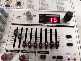 Behringer Eurorack UB1832FX-Pro Mixer