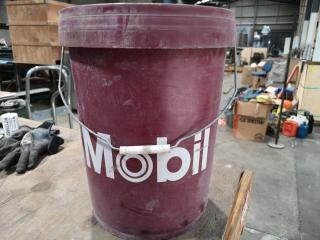 Mobil Mobilgear 600 XP 320 Gear Oil, Partial 20L Bucket