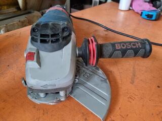 Bosch Professional 230mm Angle Grinder GWS 22-230 LV