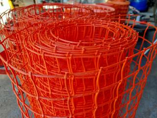 5x Rolls of Orange Plastic Safety Fencing Netting