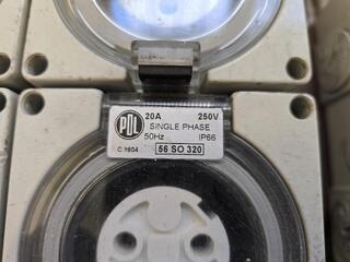 2 x 20 amp Power Plug Blocks