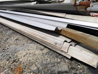 17x Assorted Sheets of Galvanised Steel Siding