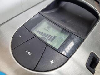 Sauber Intelligence SI-200 Vacuum Cleaner