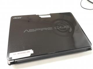 Acer Aspire One D270 Netbook Computer