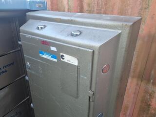 Chubb Large Safe, 800x775x1580mm