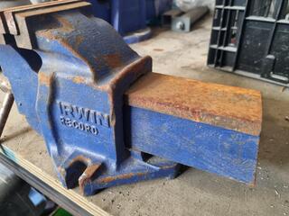 Record / Irwin No.3 Benchtop Vice
