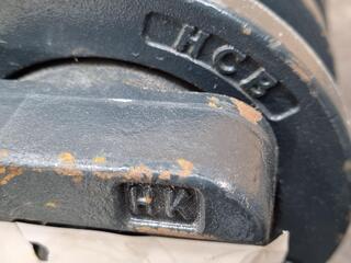 Hyundai Excavator Lower Roller Assembly 81M8-12012GG