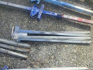 5 x Portable Road Sign Stands