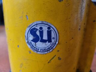Sumake Air Riveter