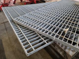 3x Heavy Duty Galvanised Steel Flooring Grates