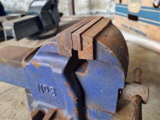 Record / Irwin No.3 Benchtop Vice