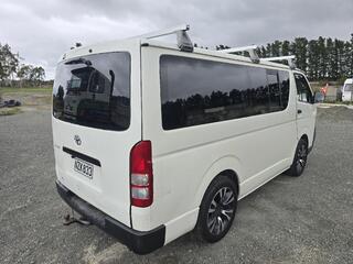 2005 Toyota Hiace Regius Ace van