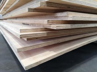 25x Sheets of Unused Plywood