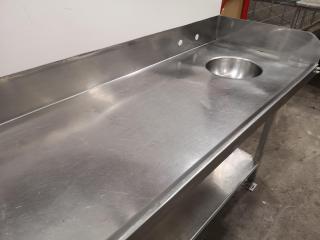 Stainless Steel Bench Table / Built-in Sink