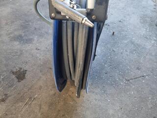 Retracting Air Hose Reel Assembly
