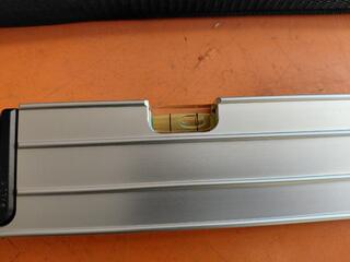 Bosch 120 L Electronic Spirit Level