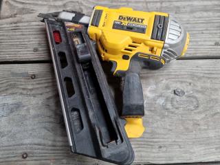 DeWalt XR 18V Cordless Rapid Cycle Franing Nailer