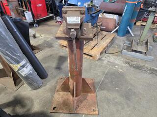 Carter Vice on Stand