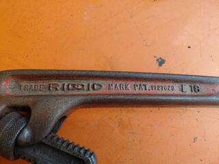 RIDGID E18 Pipe Wrench