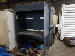 Workshop Partial Covered Workbench / Spray Booth
