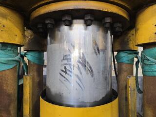 Very Large Hydraulic Press Assembly