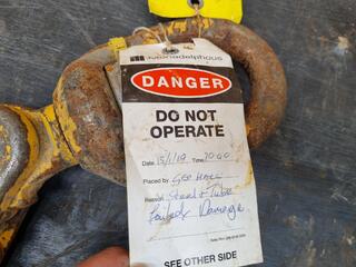 Gunnebo Clevis Self Locking Hook, Damaged