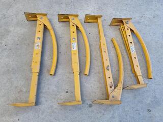 4x Adjustable Brick Lifting Tongs