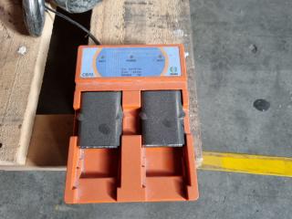 Hitachi Radio Control Electric Chain Hoist and Gantry 