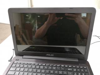 Asus F556UV Laptop Computer w/ Intel Core i5 & Windows 10