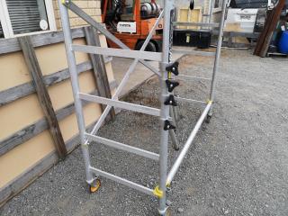 Scaffolding Assembly, 2.9-Metres Tall, 1.7-Metres Long