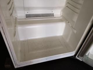 Westinghouse 434L Refrigerator