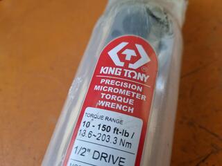 King Tony 1/2" Drive Torque Wrench, New