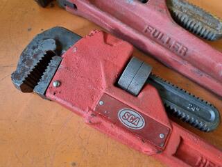 2x Large Pipe Wrenches, 24" & 36" Sizes