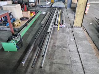 Pallet of Assorted Lengths of Steel