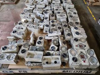 Large Selection of 3-Phase & Single Phase Sockets, Switches, & More