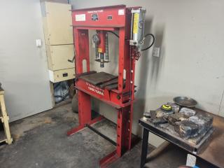 Carolina 55 Ton Workshop Press