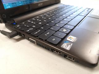 Acer Aspire One D270 Netbook Computer