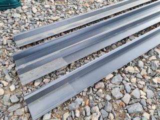 4x Coloured Steel Sidiing Edging Lengths