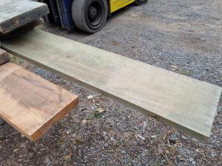Mixed Lot of Softwood & Hardwood Boards