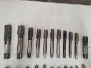 Large Assortment of 32 HSS Pipe Tapers