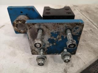 NT40 / BT40 Mill Tool Holder Vice w/ 3x Collet Wrenches