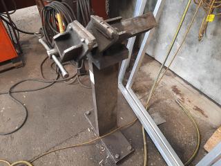 Angle Vice on Stand