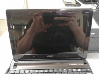 Acer Aspire One D270 Netbook Computer