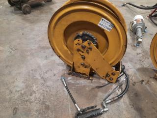 20M Graco Oil Hose and Reel with Gun Applicator