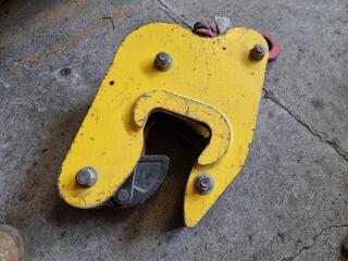 4.5-Ton NK Series Automatic Plate Clamp by Tractel