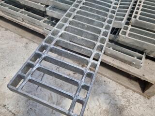 38x Galvanised Steel Drainage Grating Lengths