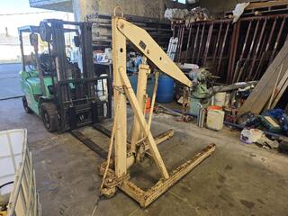 Hamilton Engine Crane